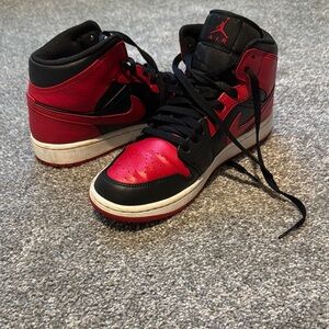 Nike Air Jordan 1 Retro High Black Red Sneakers